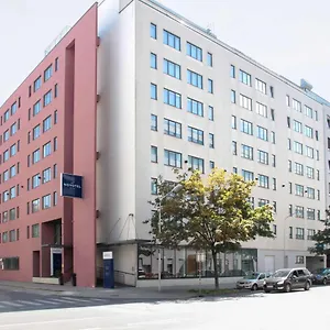 Novotel Donau Ξενοδοχείο